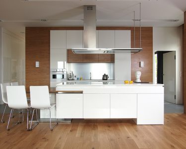 Modern-Wooden-Floor-For-Kitchen