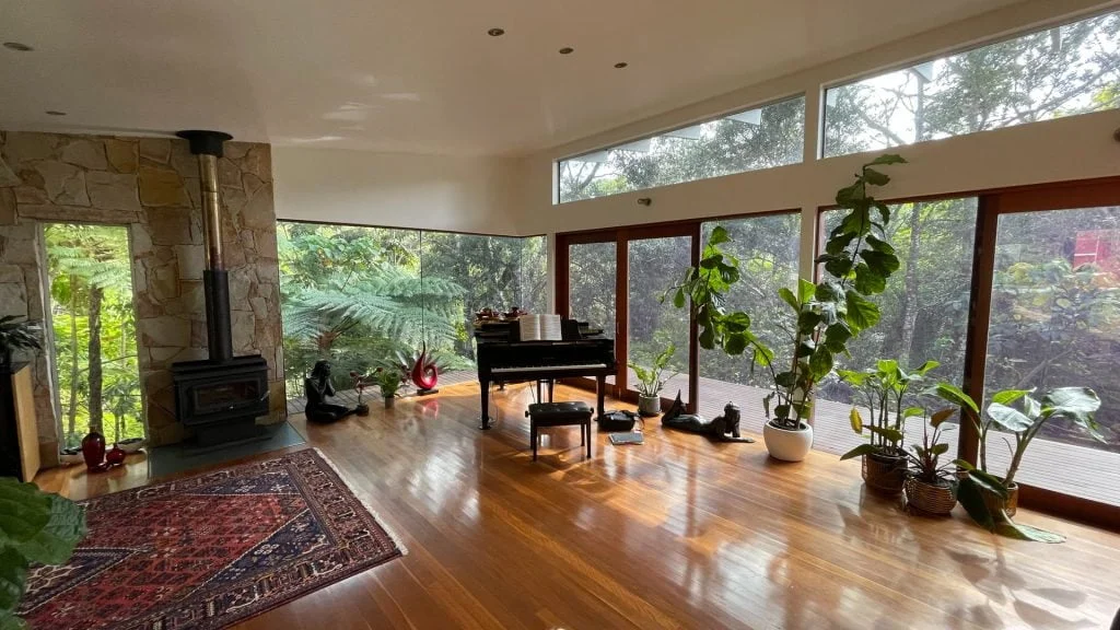 sustainable flooring installation, eco-friendly flooring tips, green flooring installer, low-VOC flooring, recycled flooring materials, LEED flooring practices